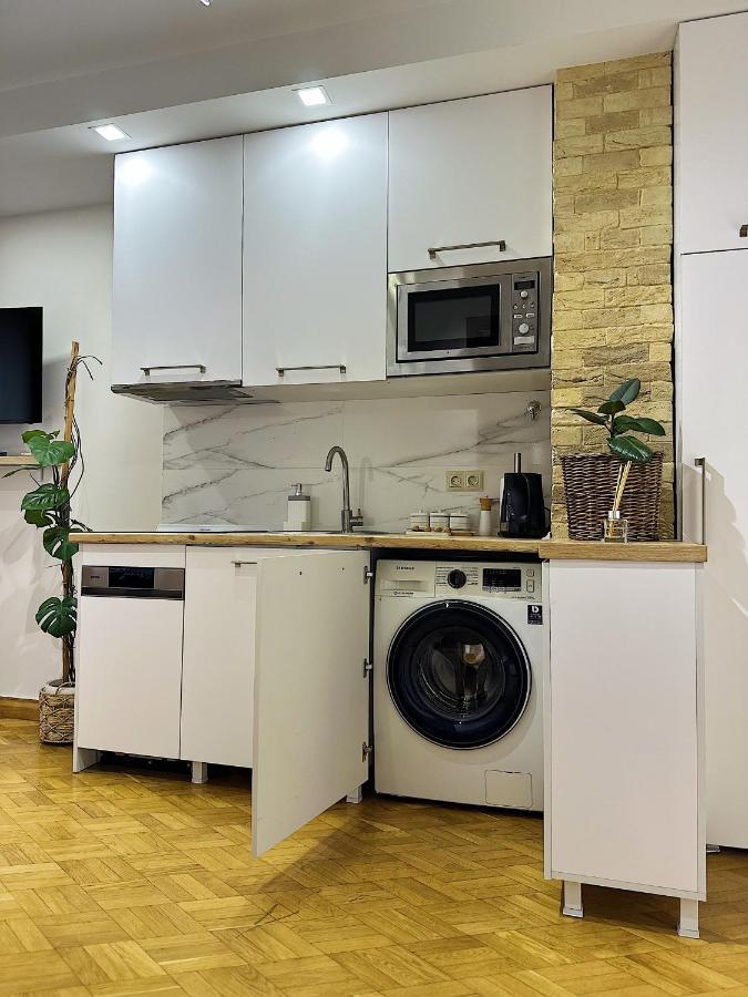 דירה Apartment *