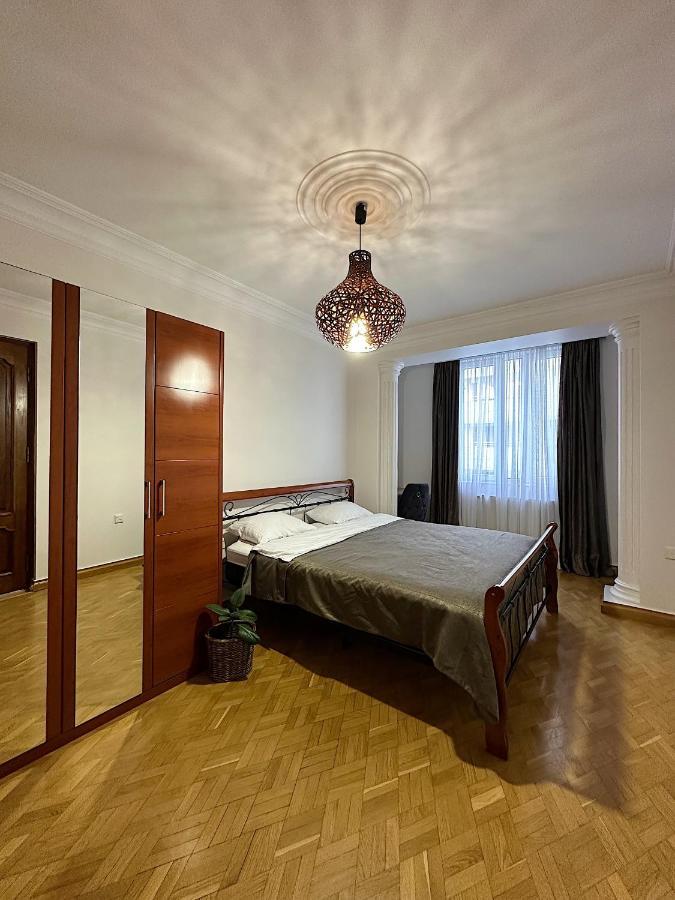 Apartment Apartment